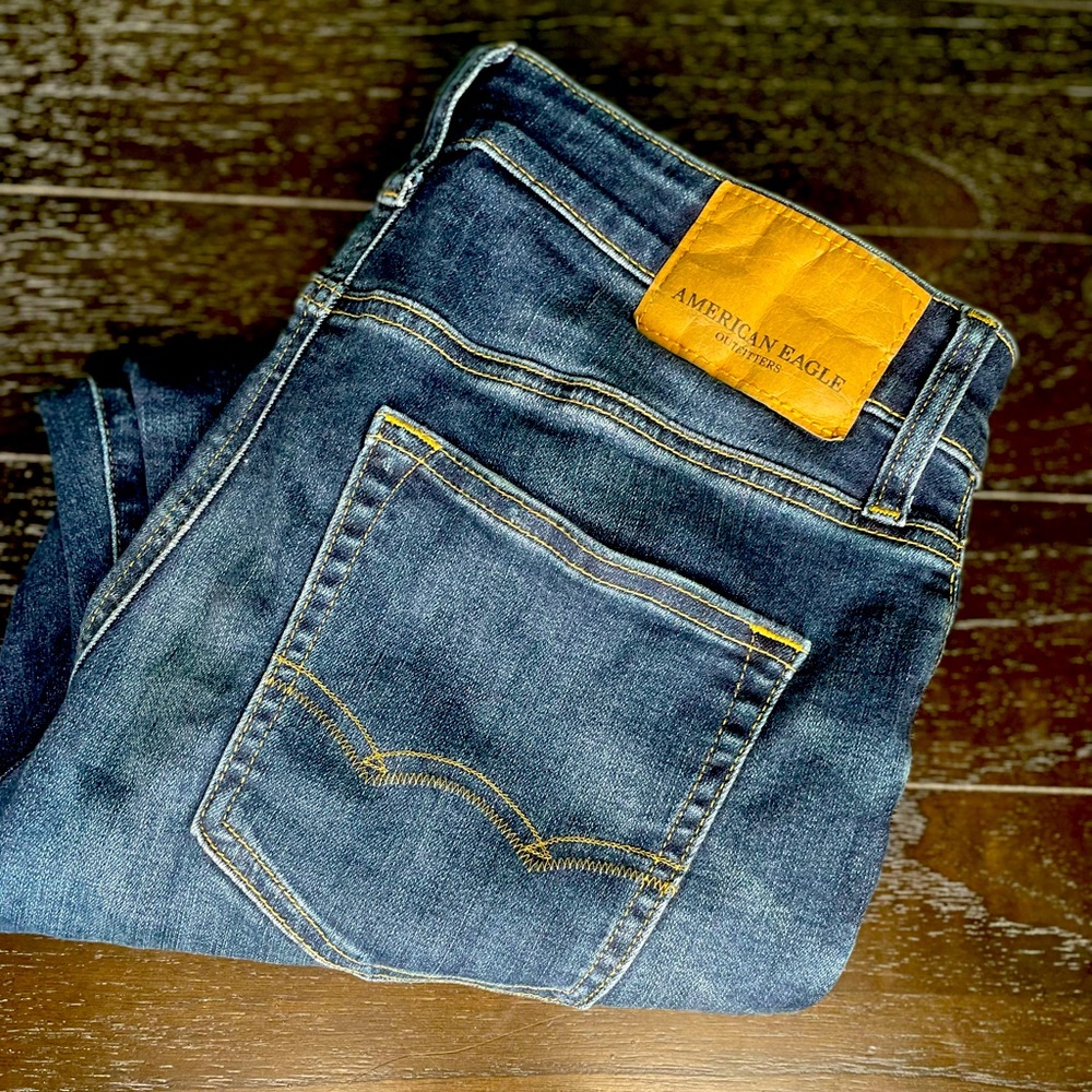 Men’s American Eagle stretch jeans